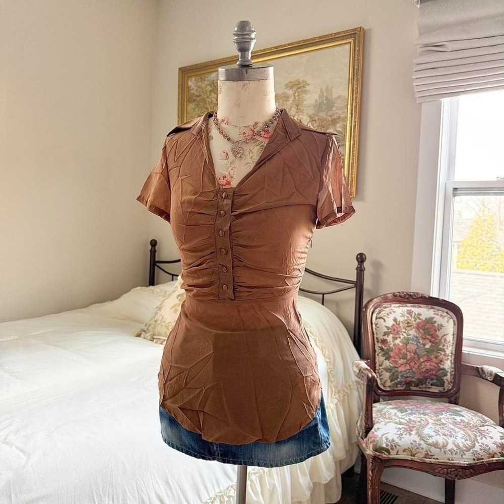 brown button fairy top  Y2K una core blouse size large